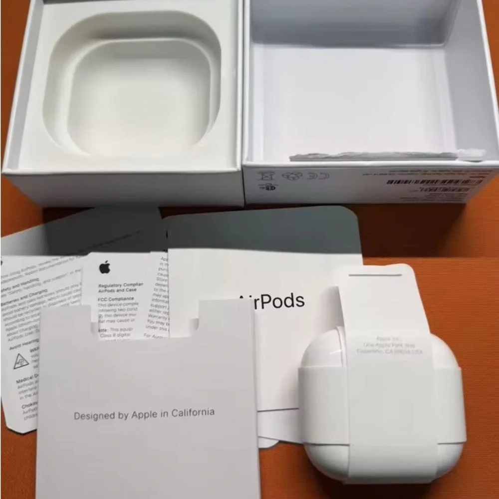 Apple AirPods - Sleek White Design